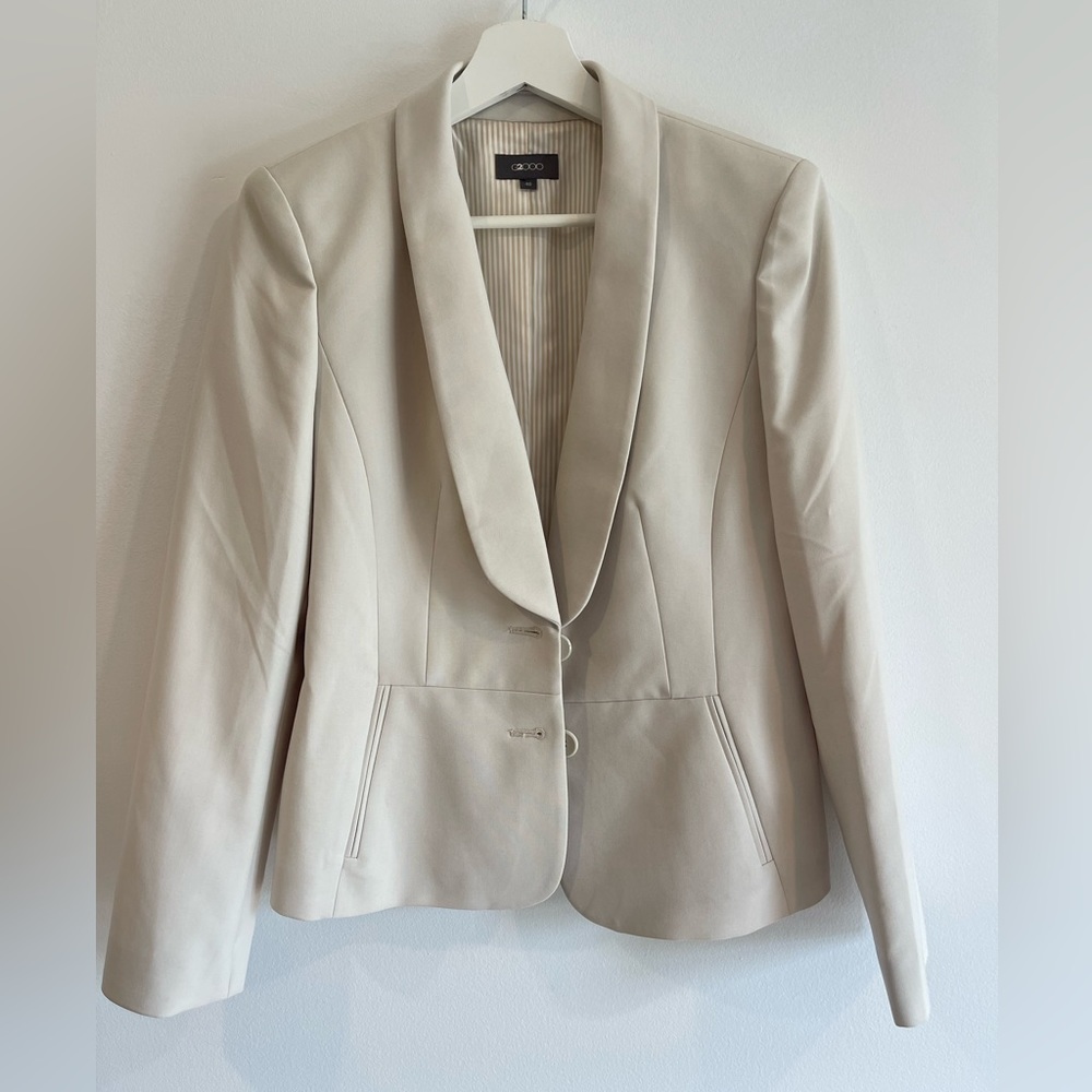 Full Women’s Suit- bone colour bootcut pant fitted blazer g2000